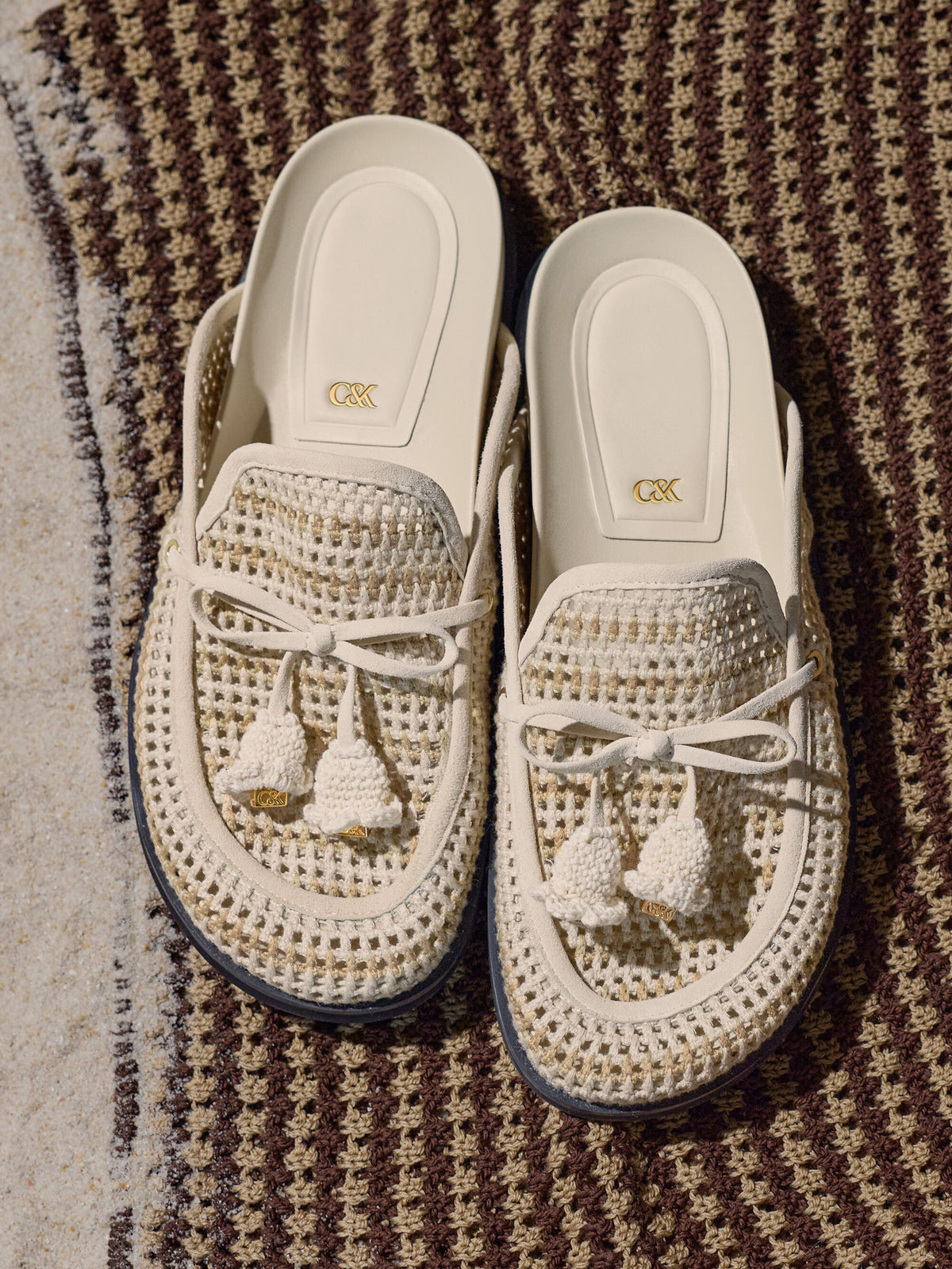 CHARLES & KEITH Sale / Crochet & Suede Flower Mules - Chalk