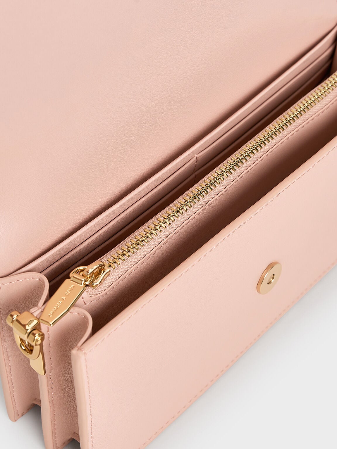 CHARLES & KEITH Quality / Kristine Sculptural-Handle Long Wallet - Light Pink