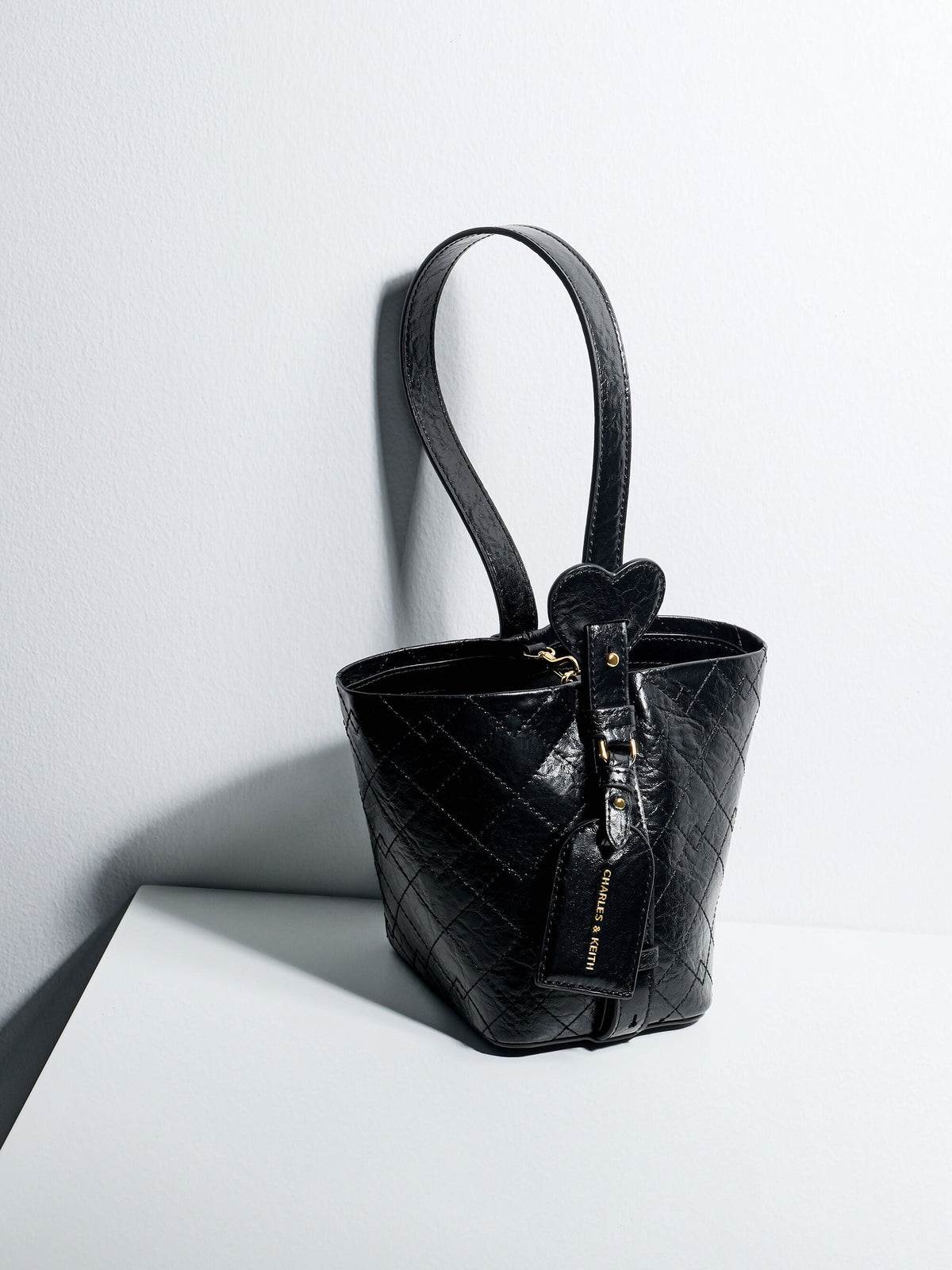 CHARLES & KEITH Deals / Duo Quilted Chain Bucket Bag - Black