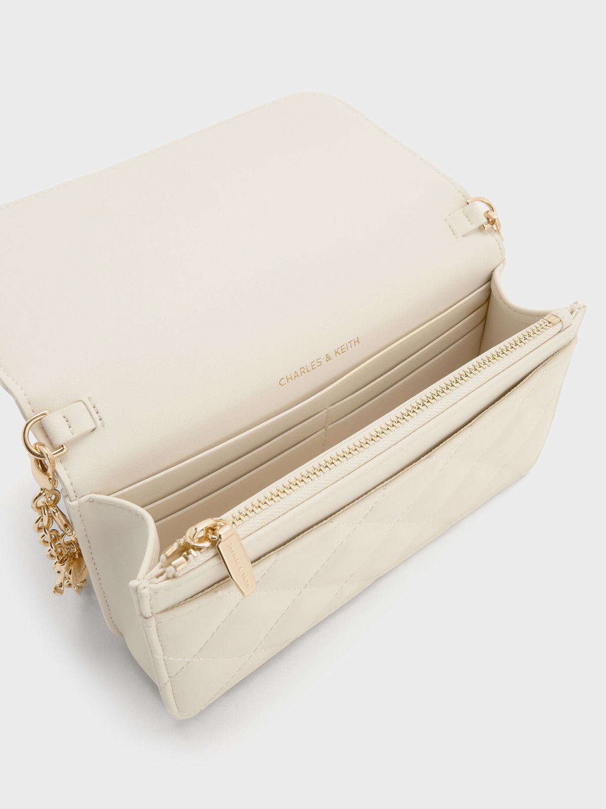 CHARLES & KEITH Value / Arrietty Quilted Wallet On Chain - Cream