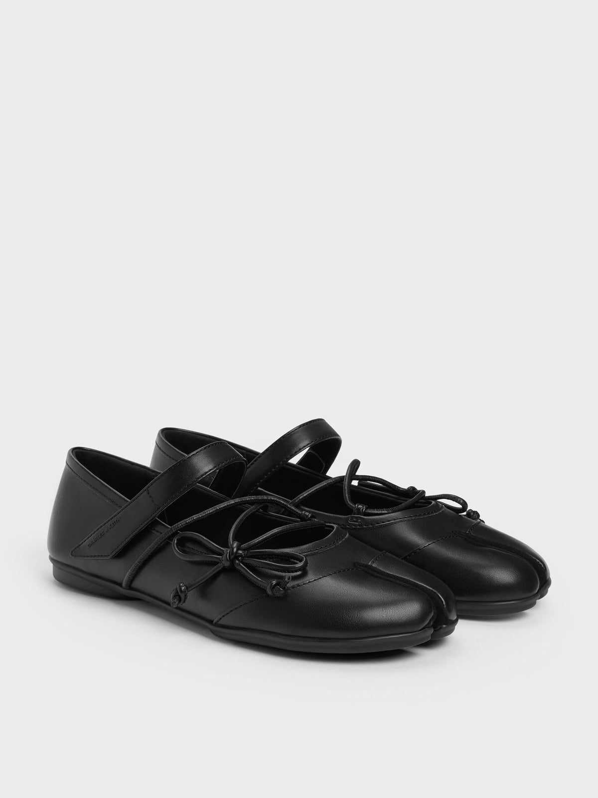 CHARLES & KEITH Special Offer / Aether Lace-Up Split-Toe Mary Jane Flats - Black