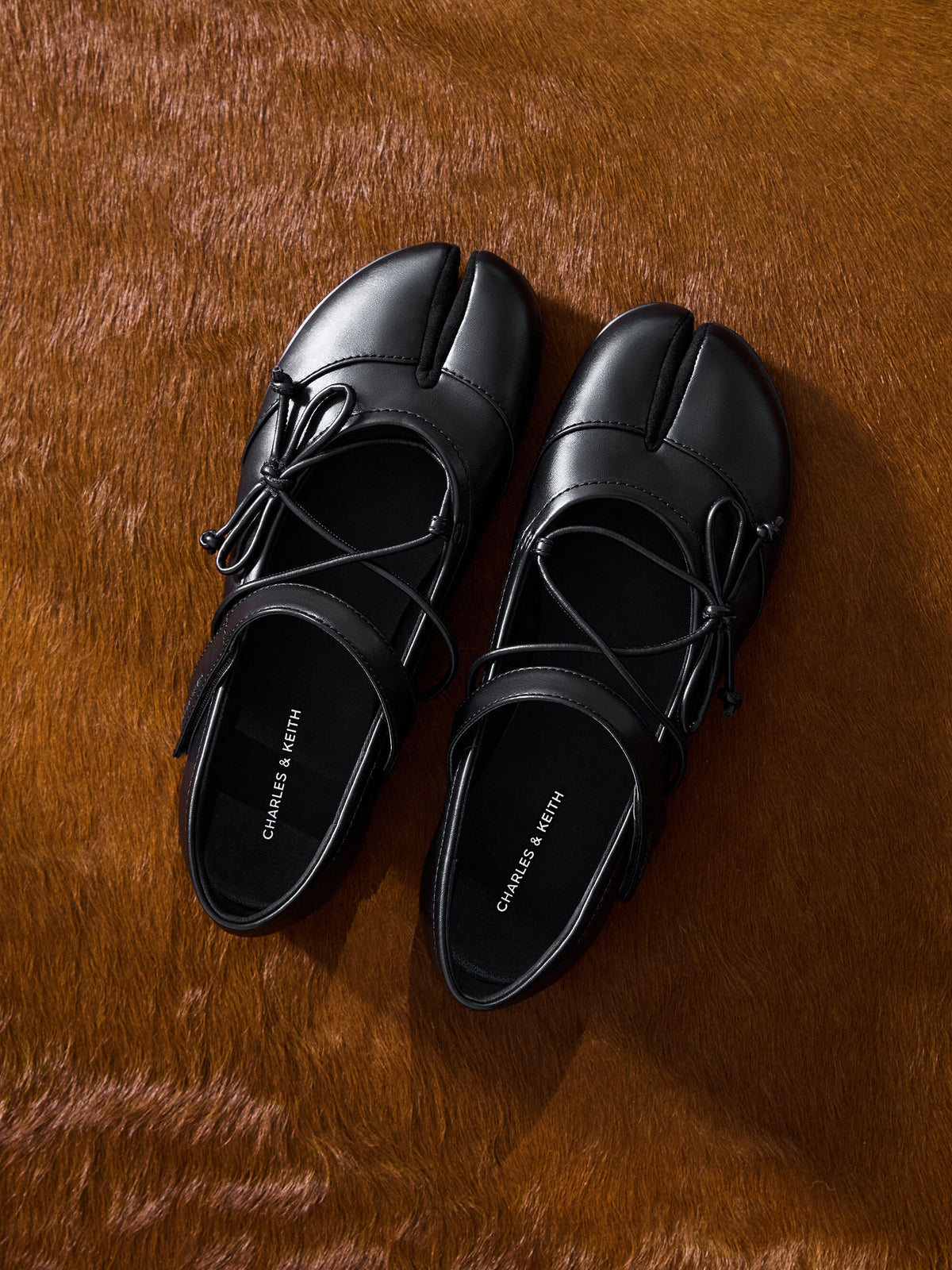 CHARLES & KEITH Special Offer / Aether Lace-Up Split-Toe Mary Jane Flats - Black