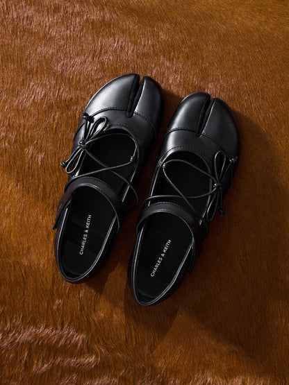CHARLES & KEITH Special Offer / Aether Lace-Up Split-Toe Mary Jane Flats - Black