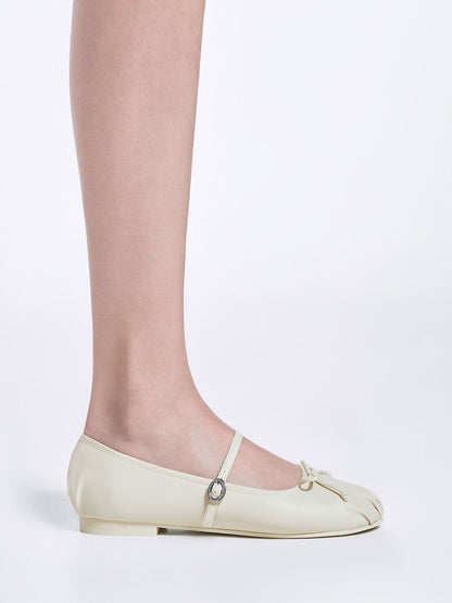 CHARLES & KEITH Top Pick / Emiko Bow Mary Jane Flats - Chalk