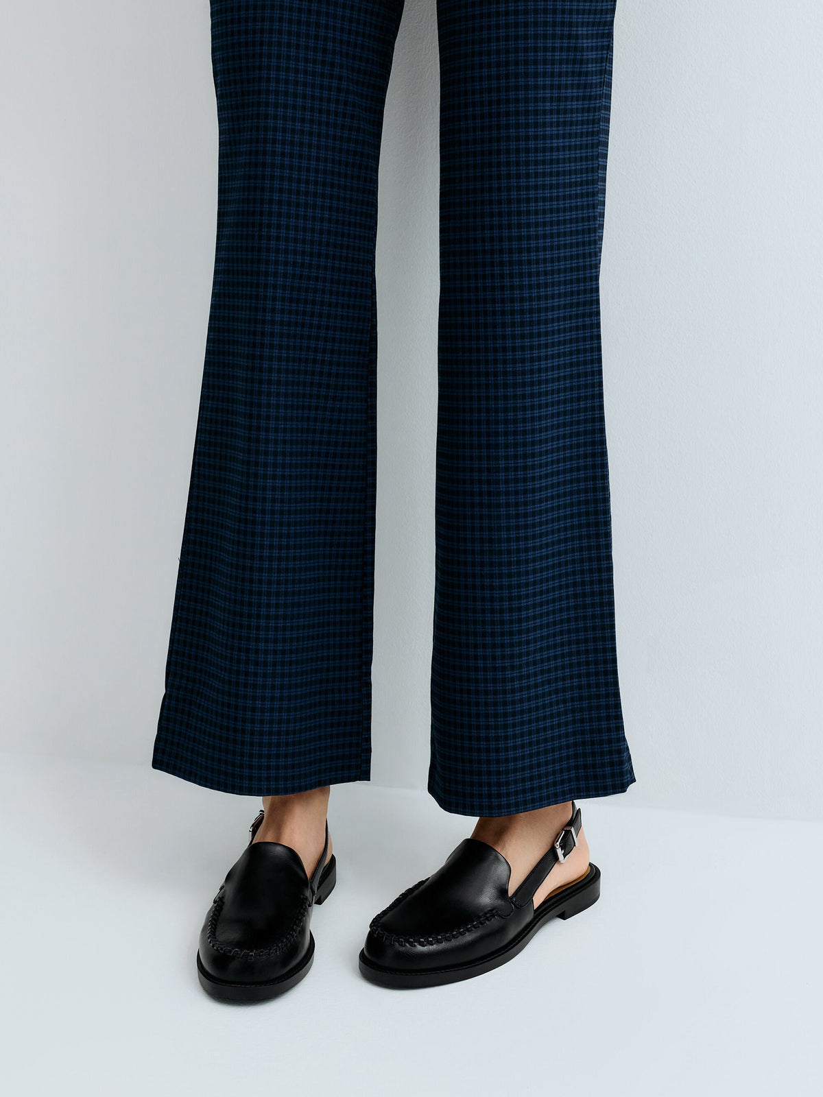 CHARLES & KEITH Best Price / Gale Slingback Loafers - Black