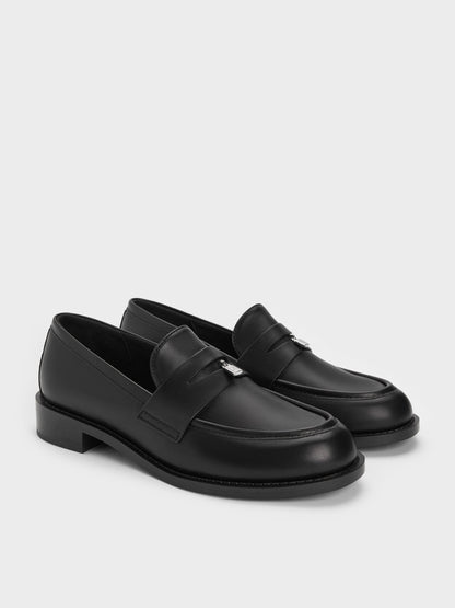 CHARLES & KEITH Signature / Griselda Loafers - Black