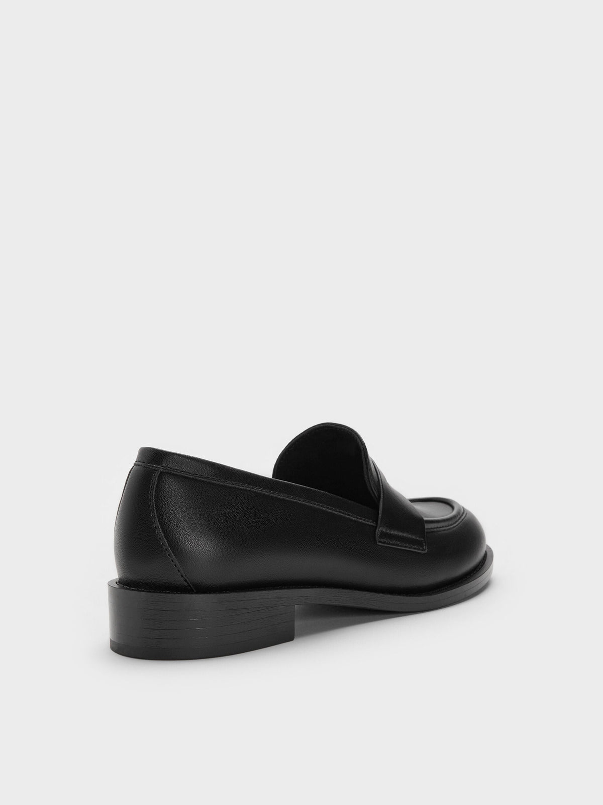 CHARLES & KEITH Signature / Griselda Loafers - Black