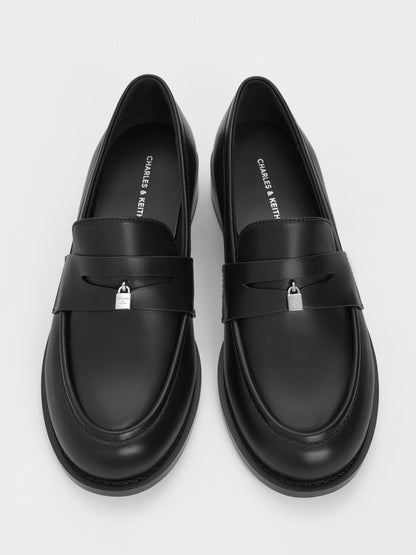 CHARLES & KEITH Signature / Griselda Loafers - Black