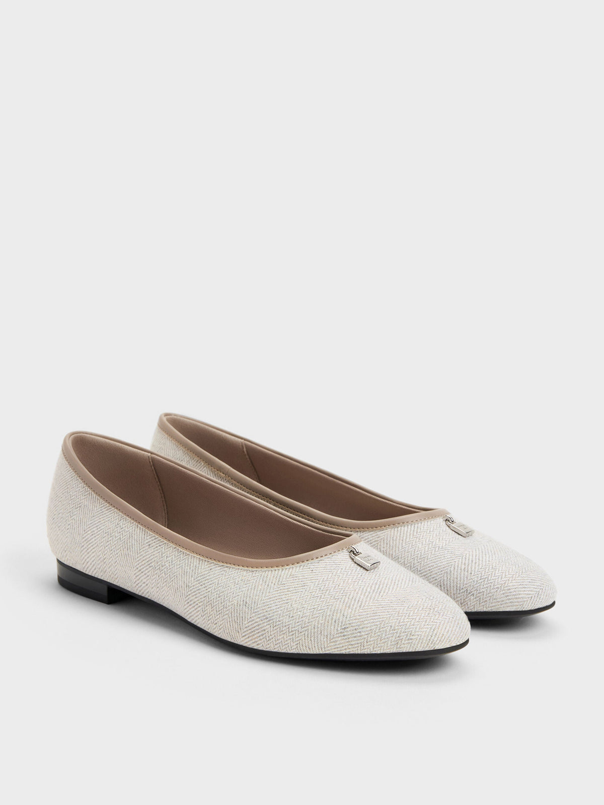CHARLES & KEITH Essential / Griselda Two-Tone Ballet Flats - Light Grey