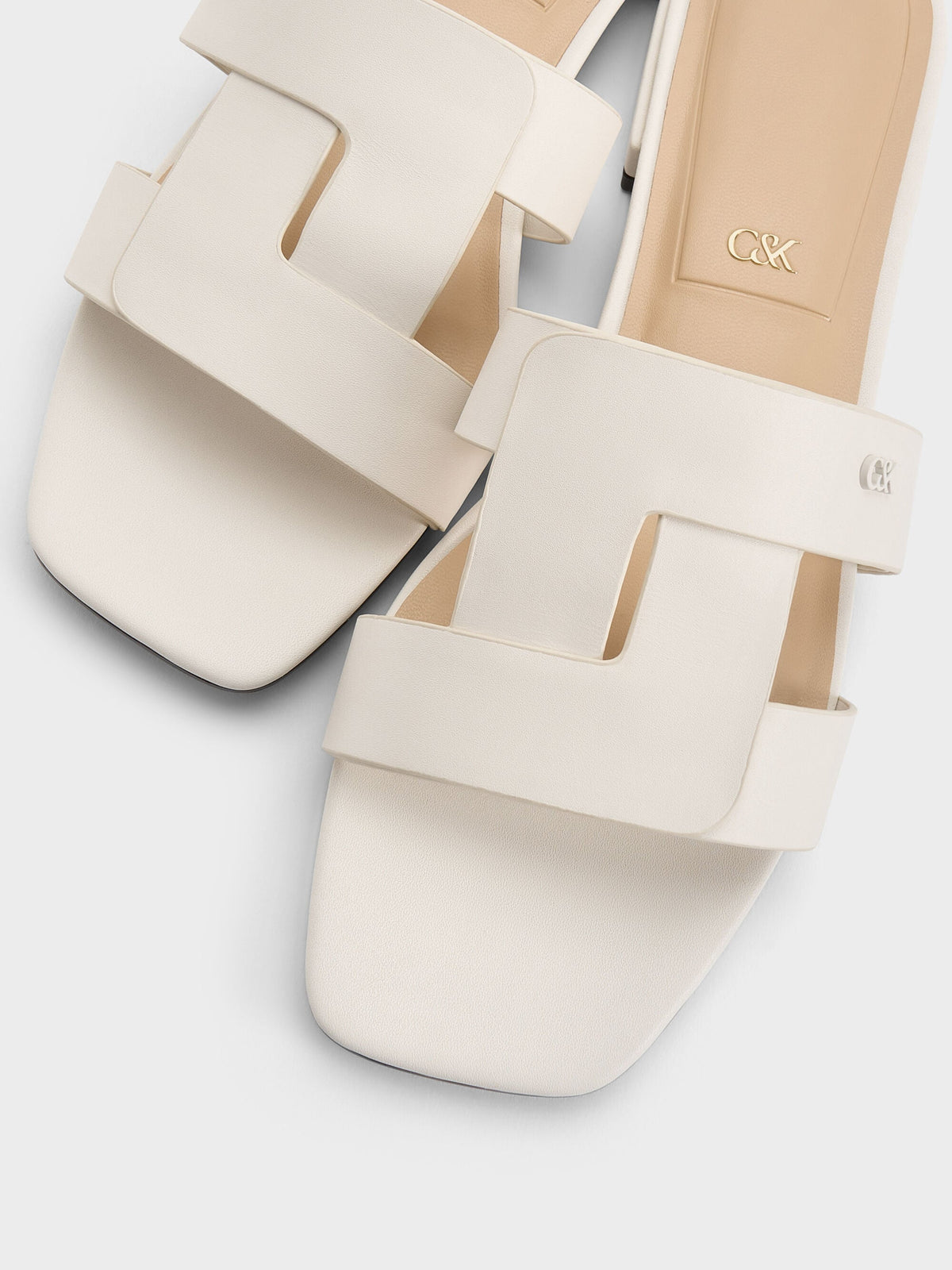 CHARLES & KEITH Featured / Petina Leather Slide Sandals - White