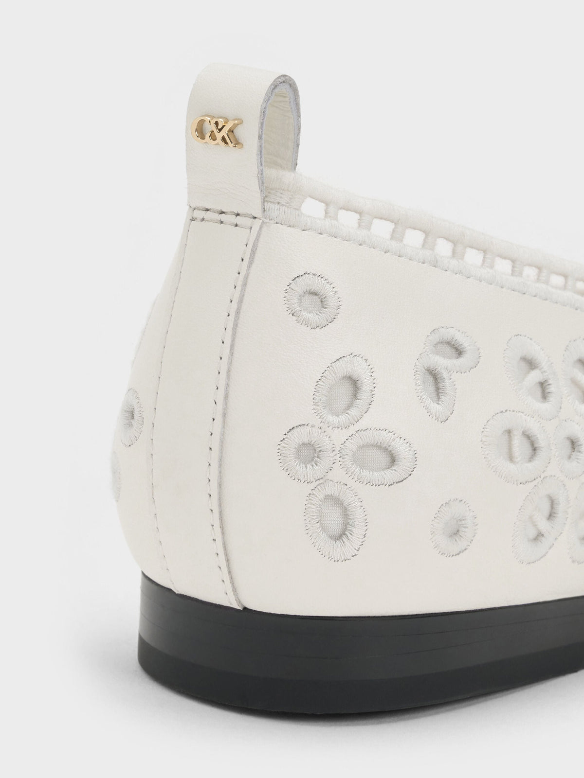 CHARLES & KEITH Featured / Leather Embroidered Ballet Flats - White