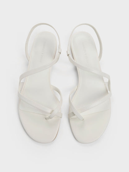 CHARLES & KEITH Popular / Arden Wavy Toe-Ring Sandals - Chalk
