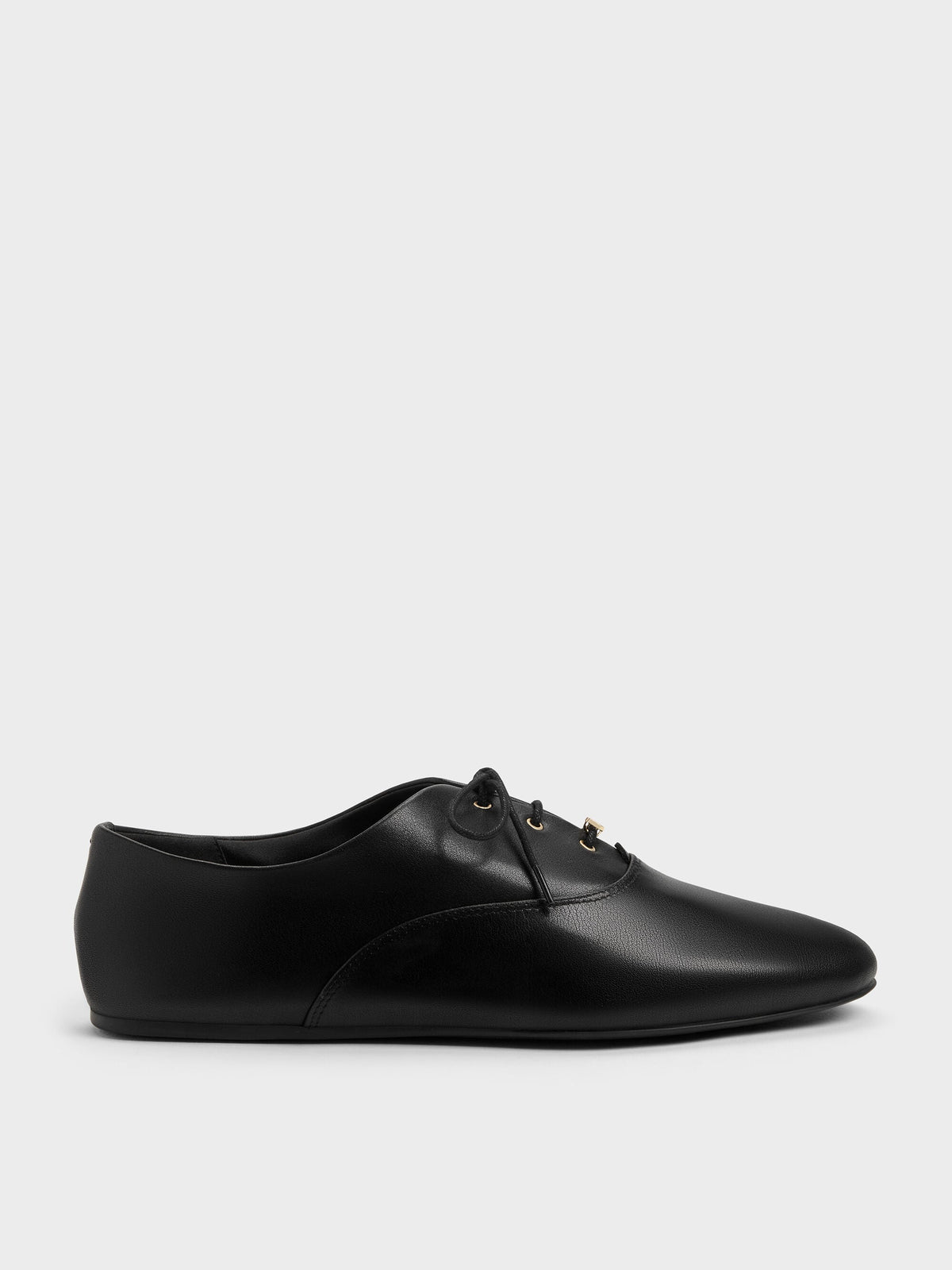 CHARLES & KEITH Recommended / Pippa Leather Derby Flats - Black