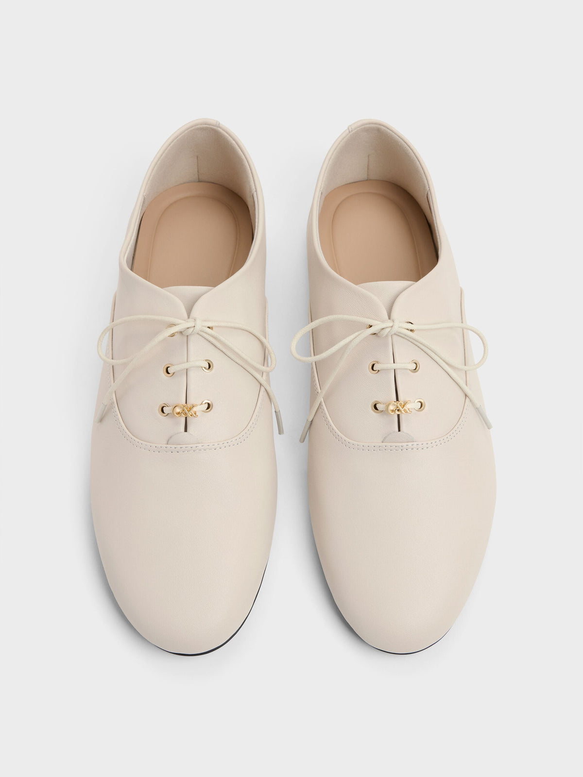 CHARLES & KEITH Trending / Pippa Leather Derby Flats - Chalk