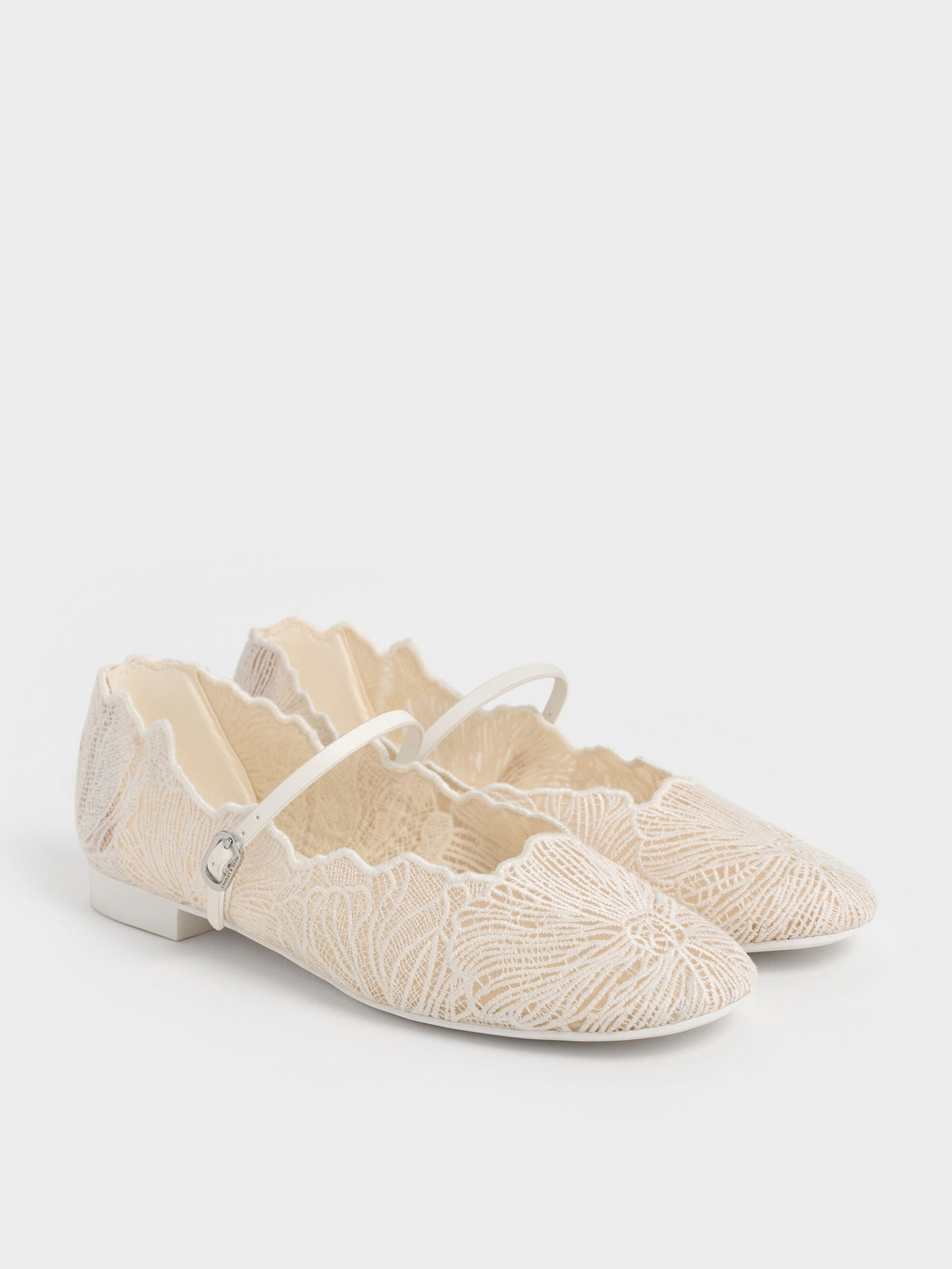 CHARLES & KEITH Top Pick / Meja Floral Mary Jane Flats - White