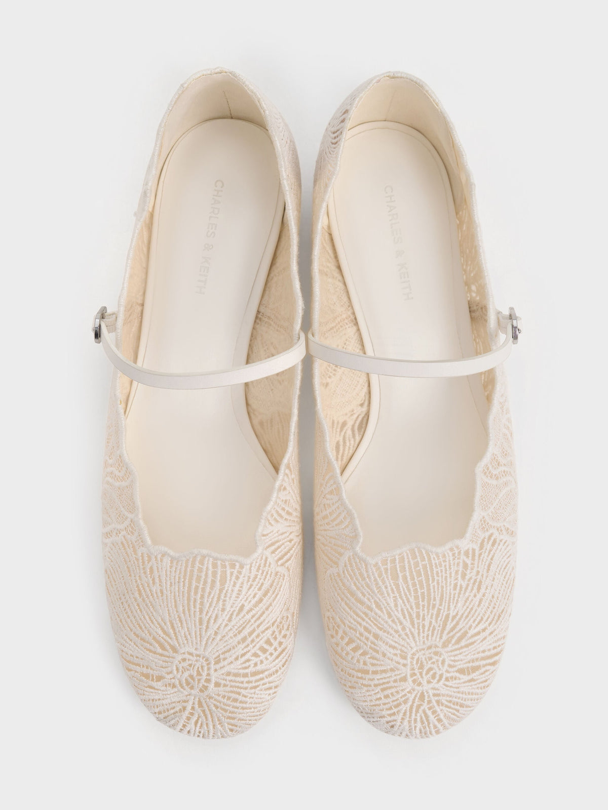 CHARLES & KEITH Top Pick / Meja Floral Mary Jane Flats - White