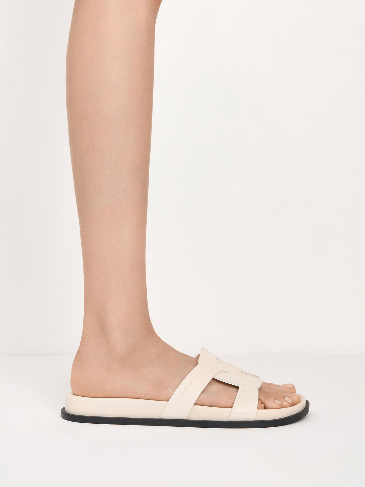 CHARLES & KEITH Exclusive / Fannie Interwoven Slide Sandals - Cream