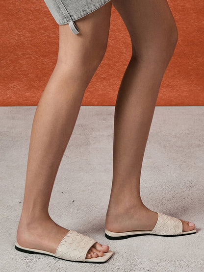CHARLES & KEITH Exclusive / Ivette Woven Slide Sandals - Chalk