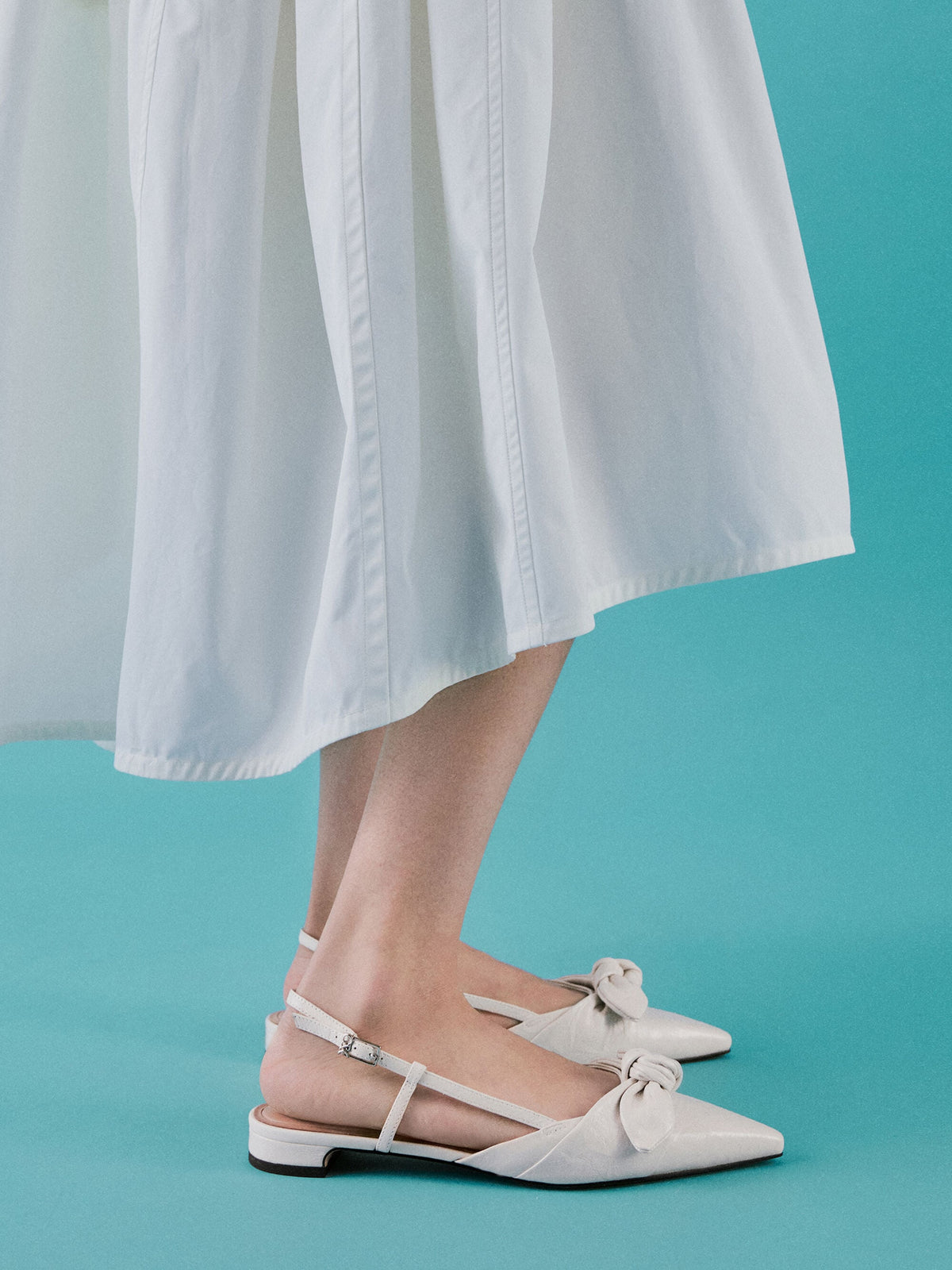 CHARLES & KEITH Trending / Jayce Leather Knot-Bow Slingback Flats - White