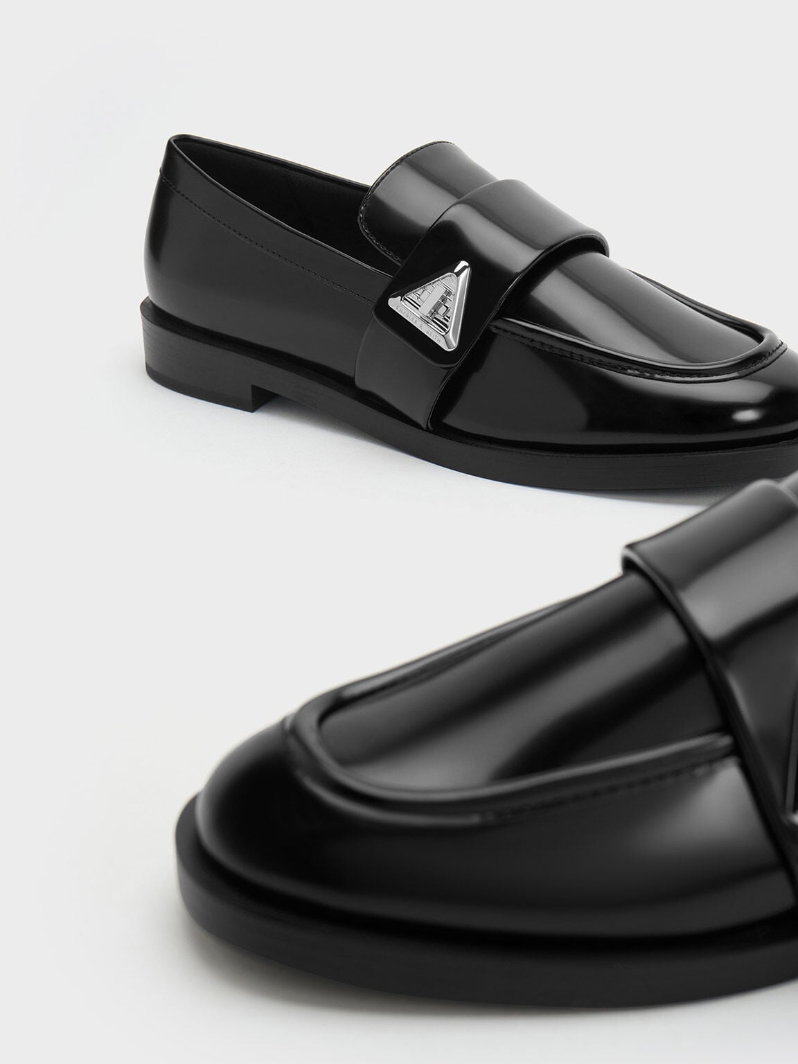 CHARLES & KEITH Best Price / Trice Metallic Accent Loafers - Black Box