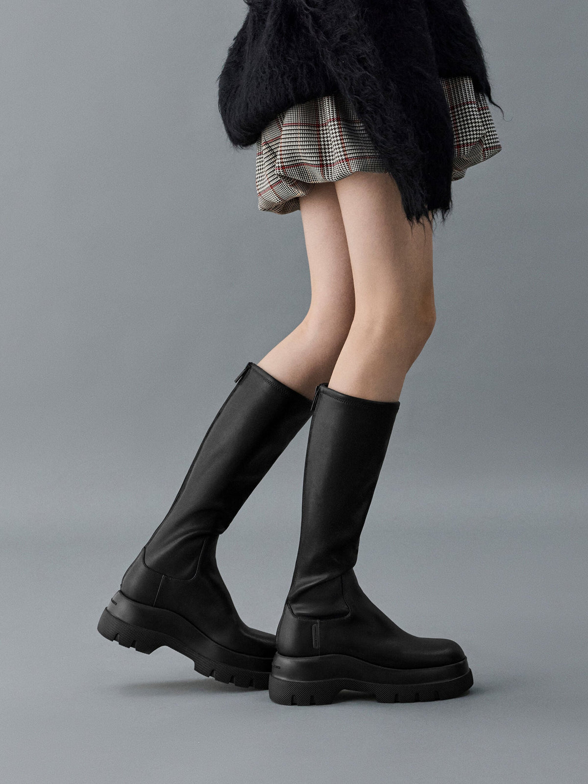 CHARLES & KEITH Best Seller / Leoi Chunky Knee-High Boots - Black