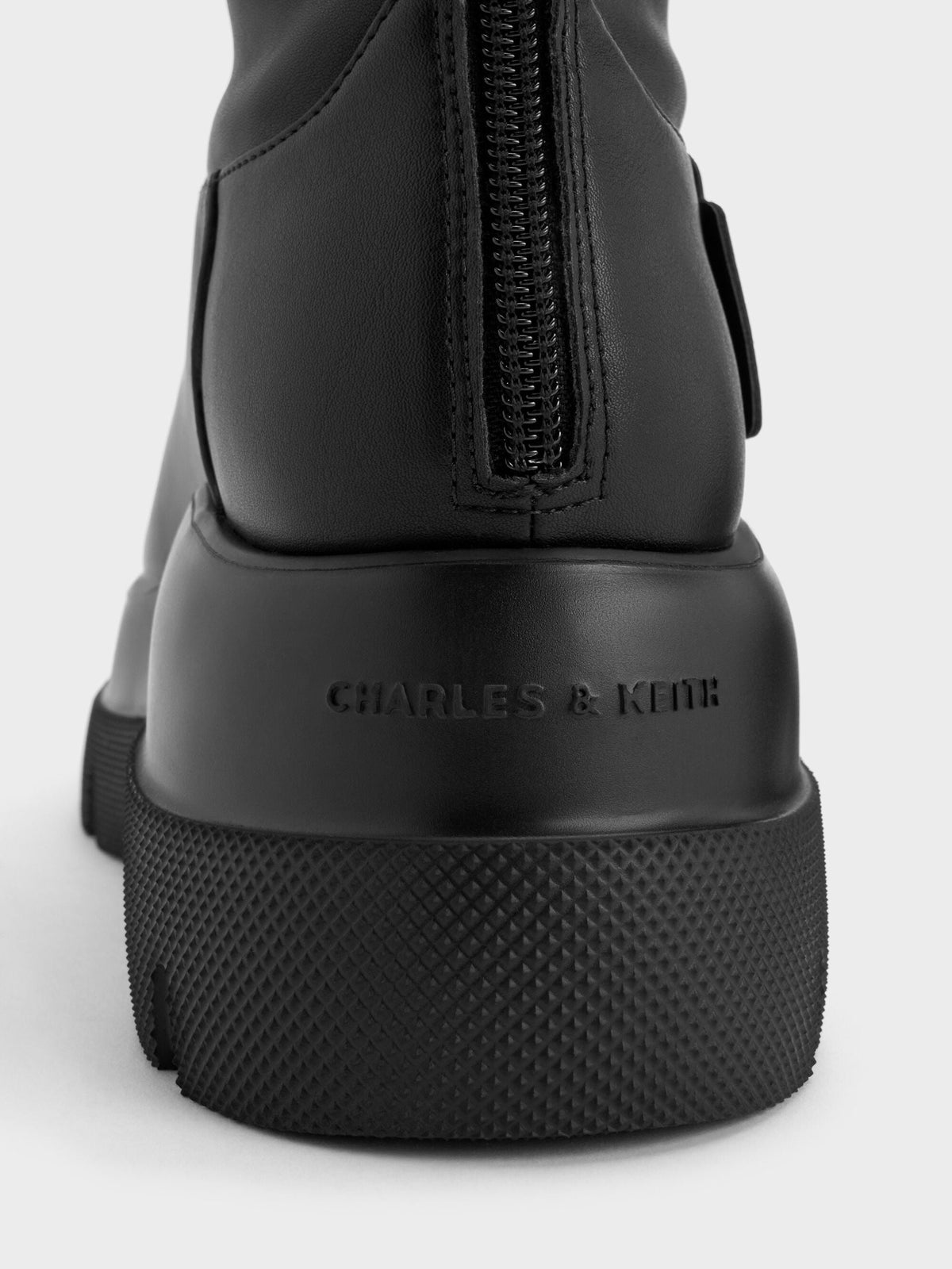 CHARLES & KEITH Best Seller / Leoi Chunky Knee-High Boots - Black