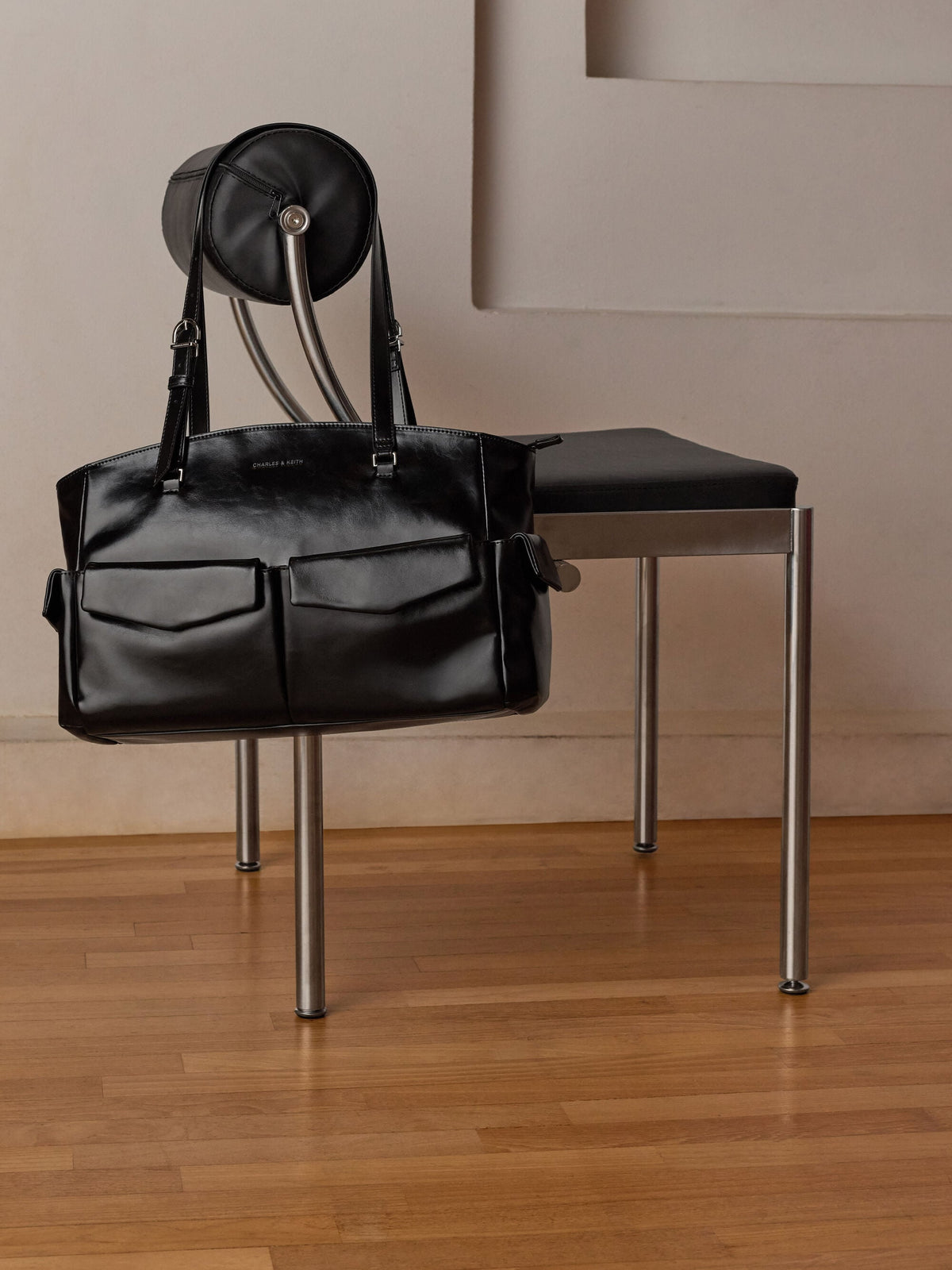CHARLES & KEITH Exclusive / Rachel Multi-Pocket Tote Bag - Noir