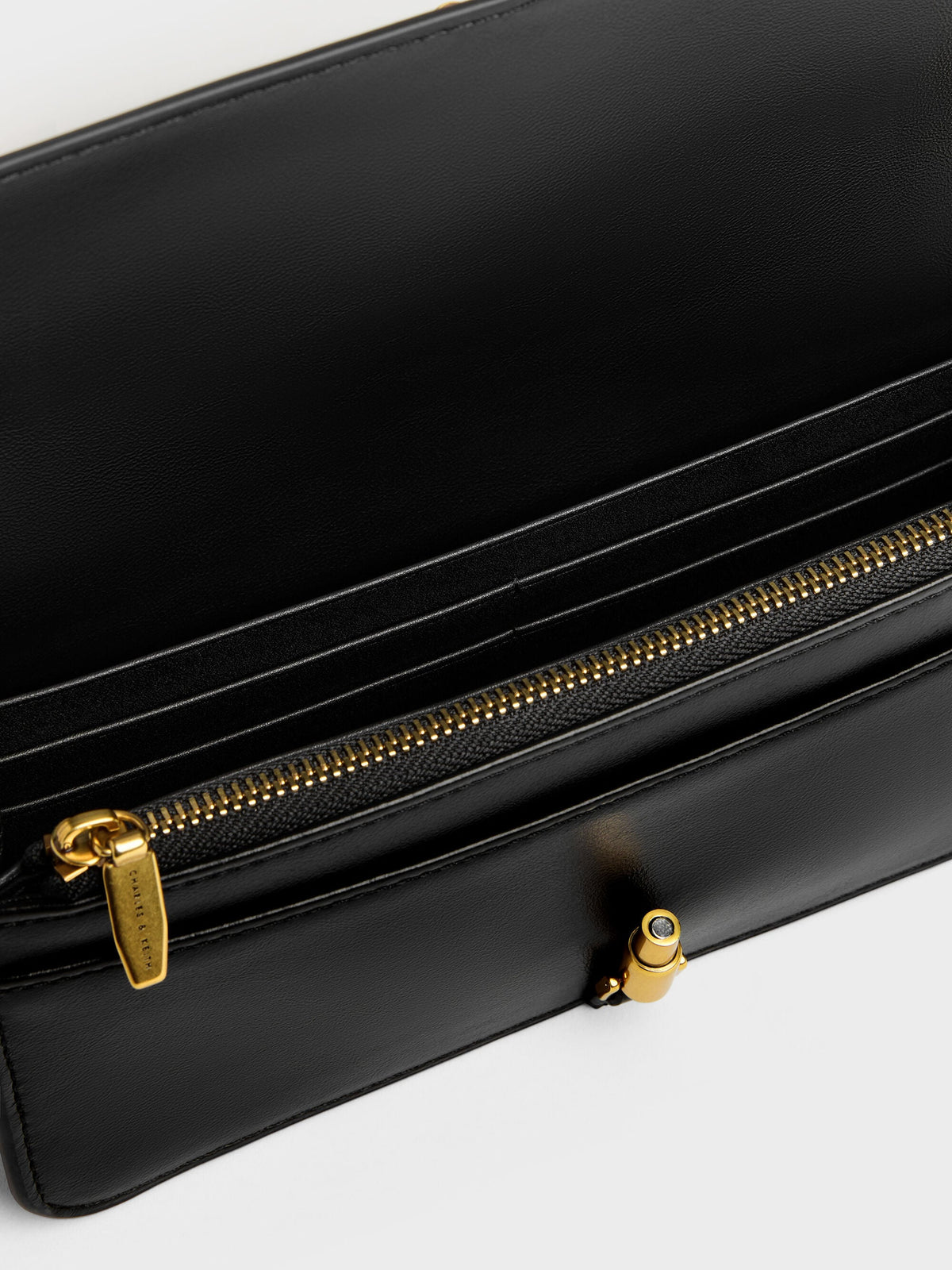 CHARLES & KEITH Deals / Cesia Wallet On Chain - Black