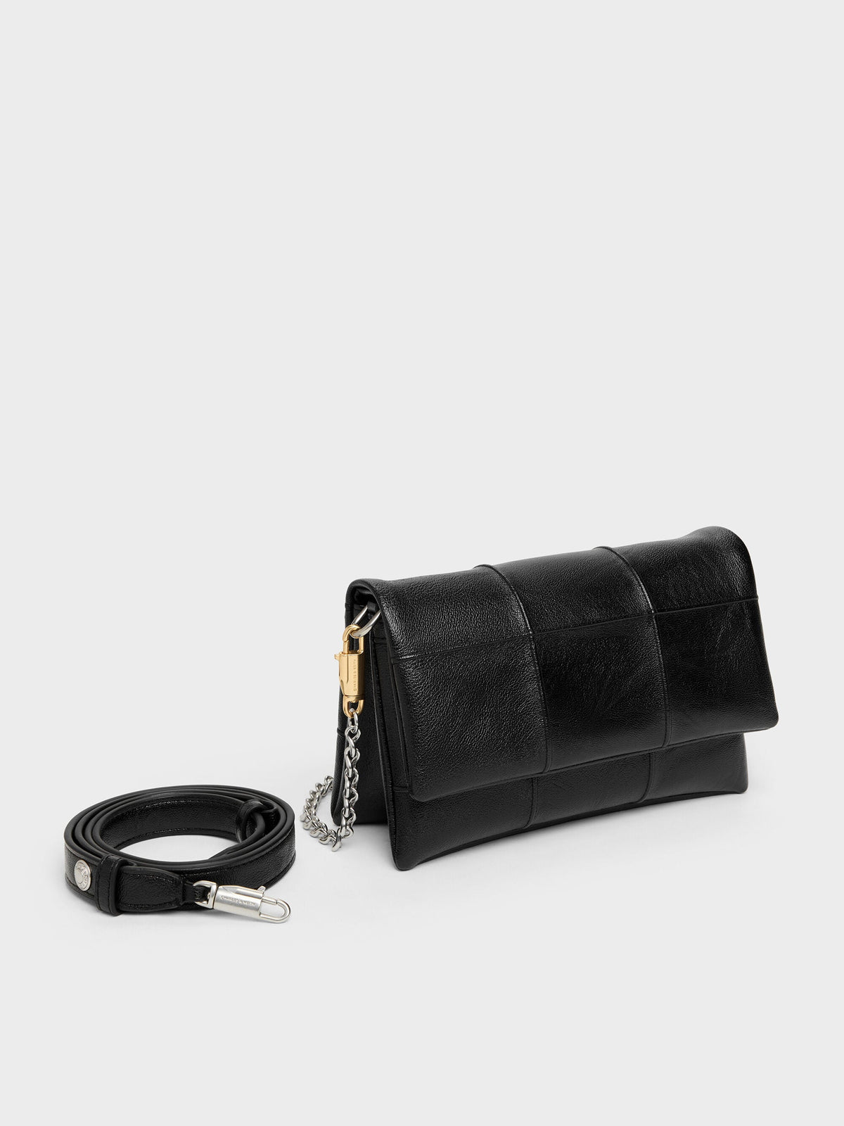CHARLES & KEITH Popular / Delfina Quilted Wallet On Chain - Black