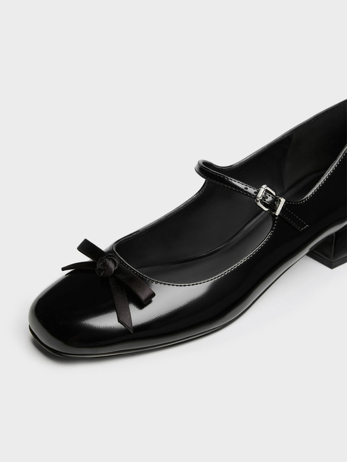 CHARLES & KEITH Special Offer / Kelis Rose-Bow Mary Jane Pumps - Black Box