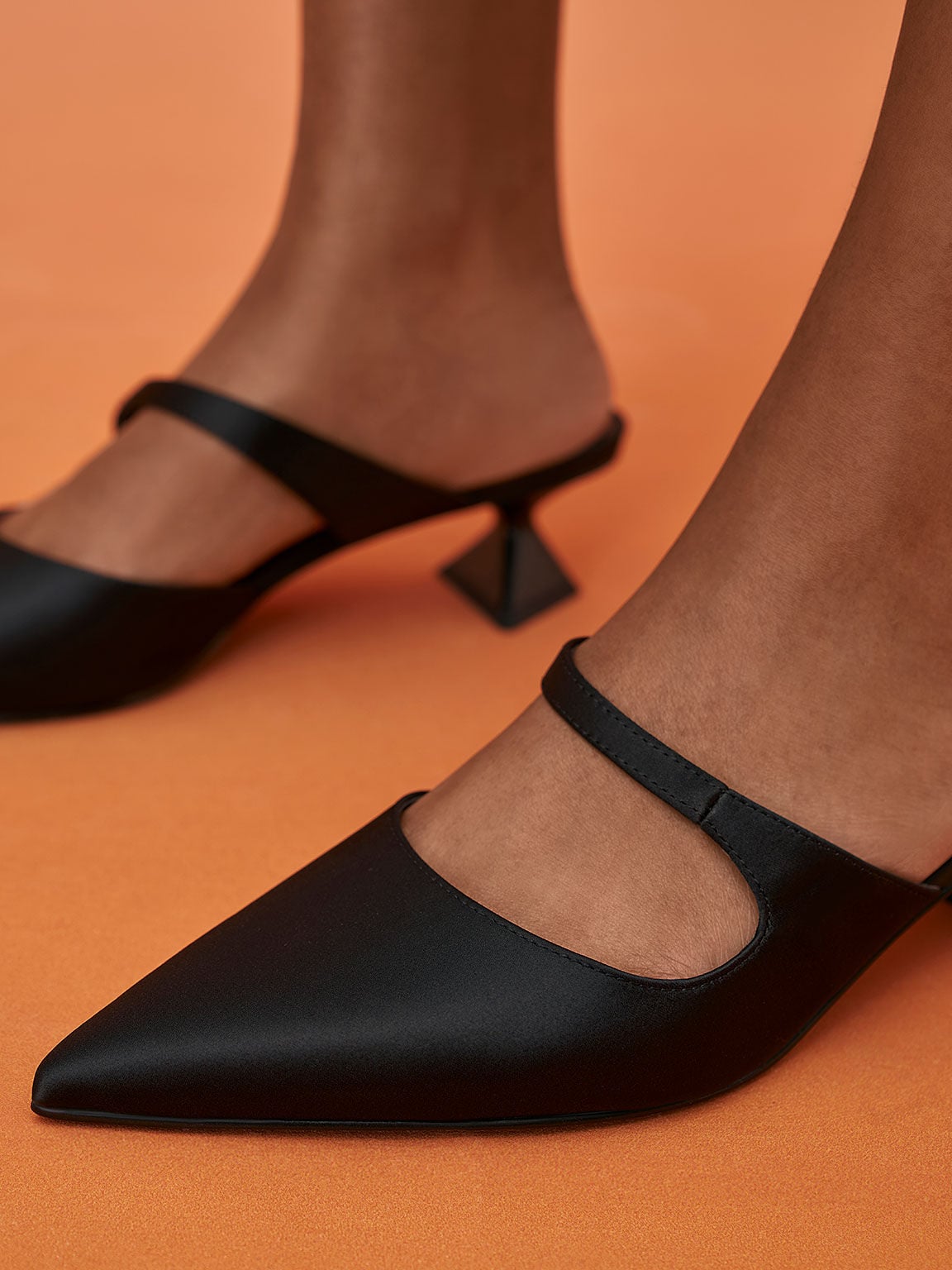 CHARLES & KEITH Popular / Vada Asymmetric Sculptural Heel Pumps - Black