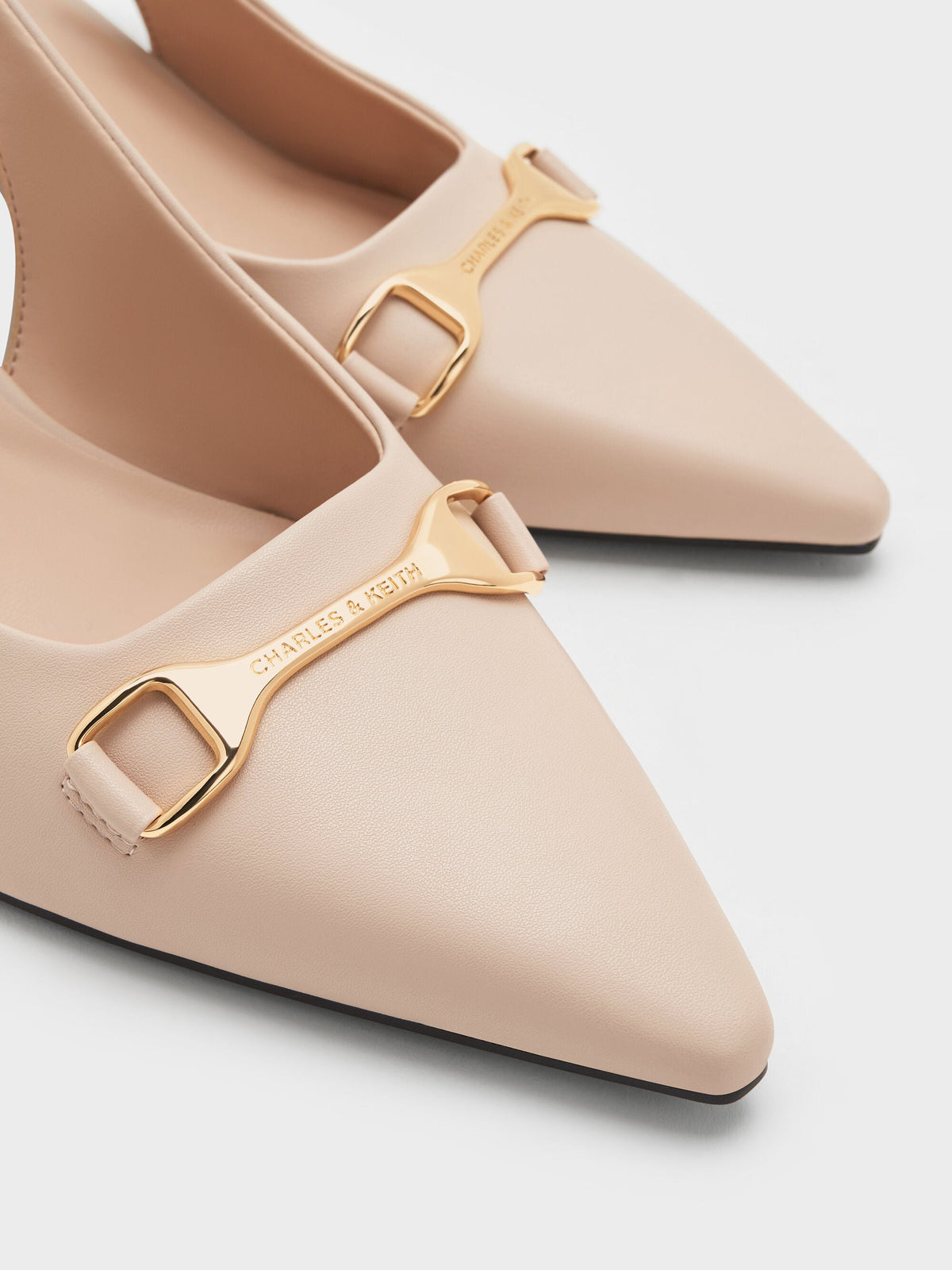 CHARLES & KEITH Top Pick / Leslie Slingback Pumps - Nude
