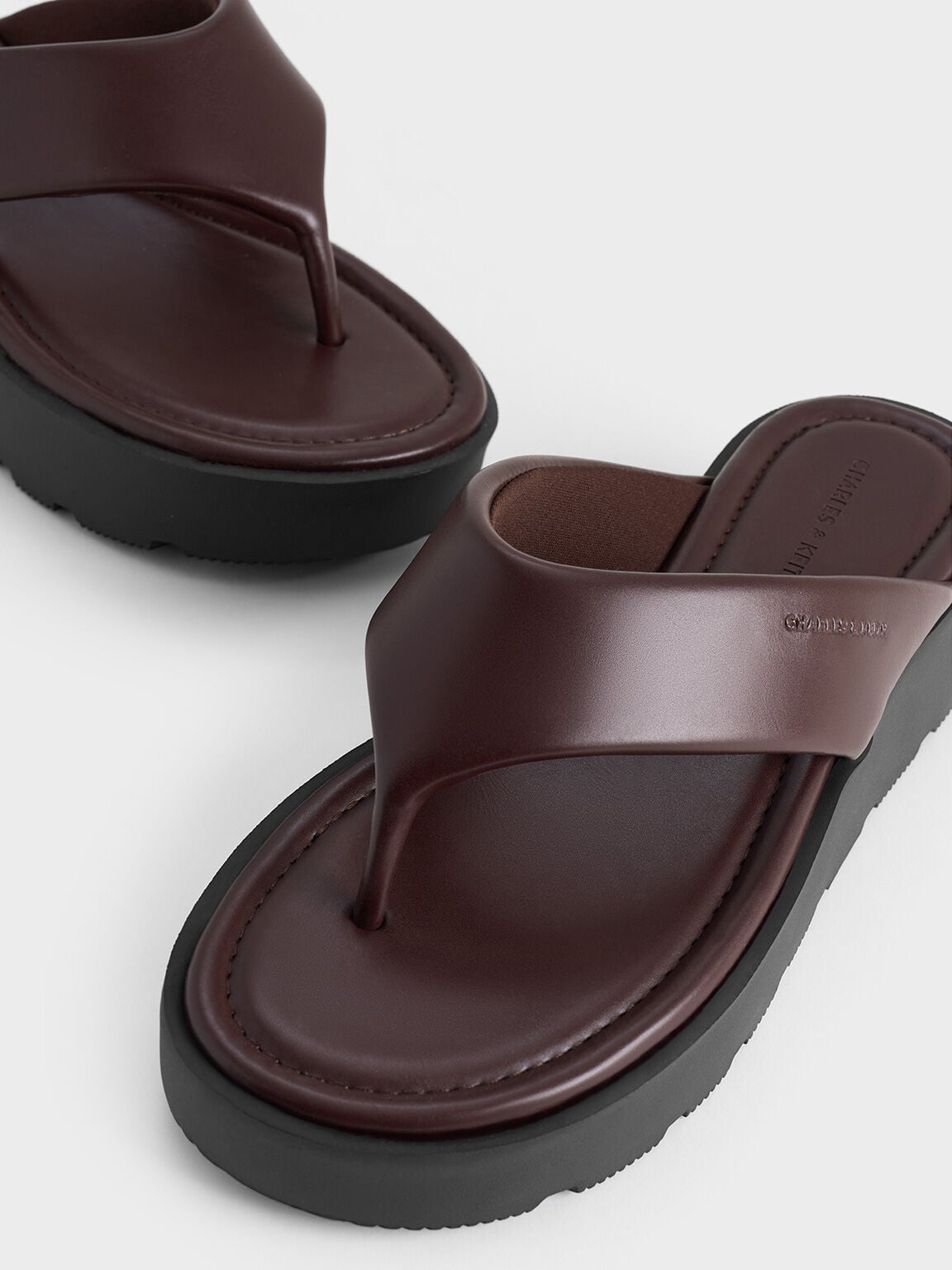CHARLES & KEITH Great Value / V-Strap Flatform Thong Sandals - Burgundy