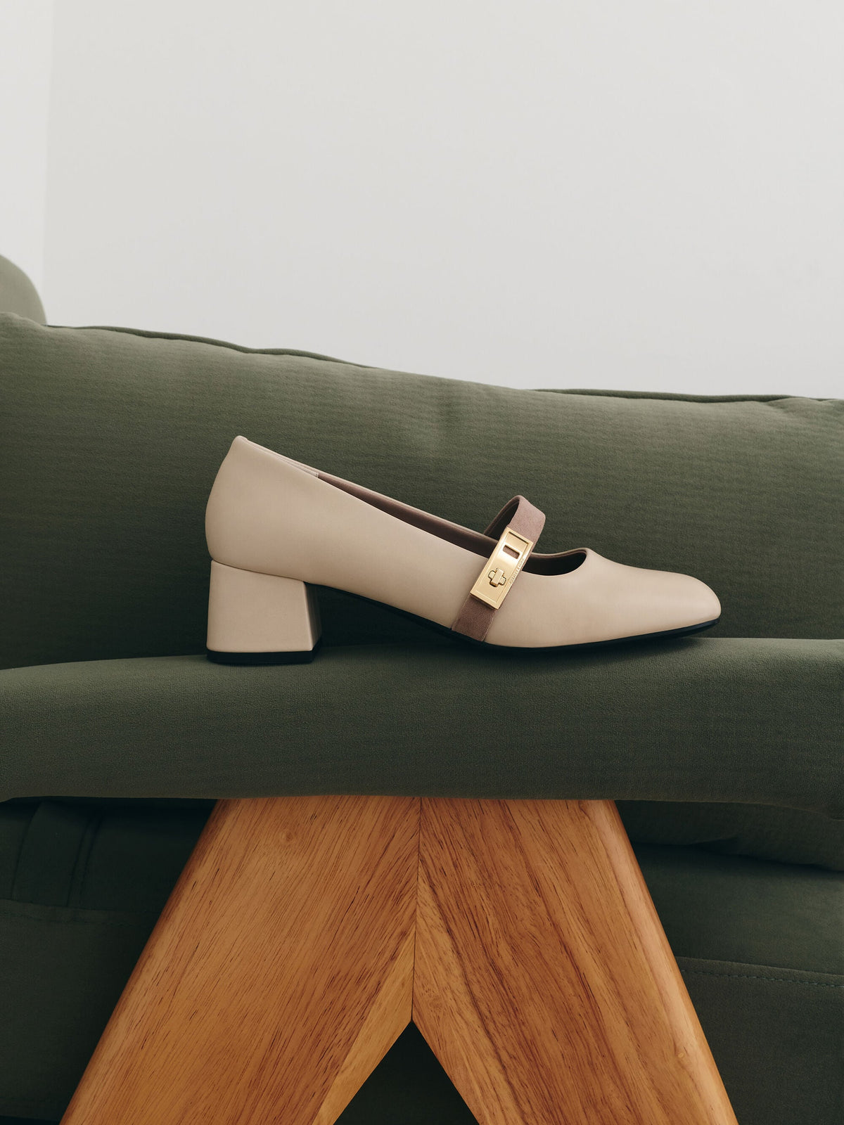 CHARLES & KEITH Signature / Lando Two-Tone Mary Jane Pumps - Chalk