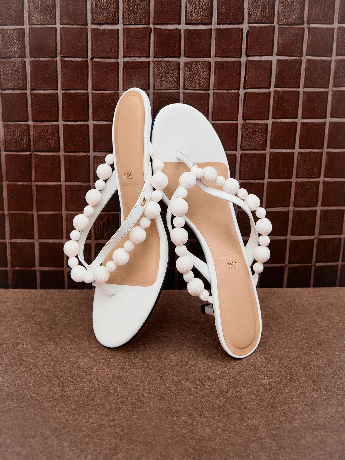 CHARLES & KEITH Smart Buy / Leather Beaded Thong Kitten Heels - Chalk