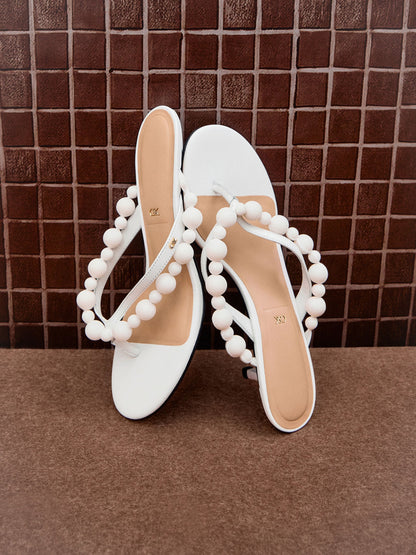 CHARLES & KEITH Smart Buy / Leather Beaded Thong Kitten Heels - Chalk