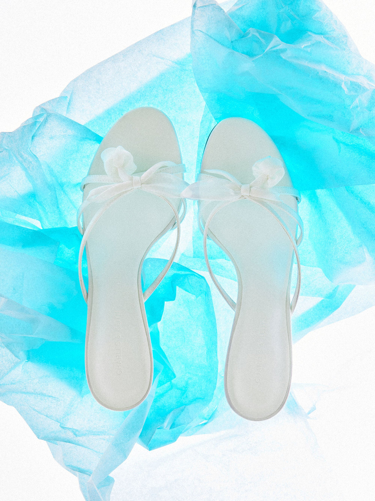 CHARLES & KEITH Signature / Bow Flower-Pearl Heeled Mules - White