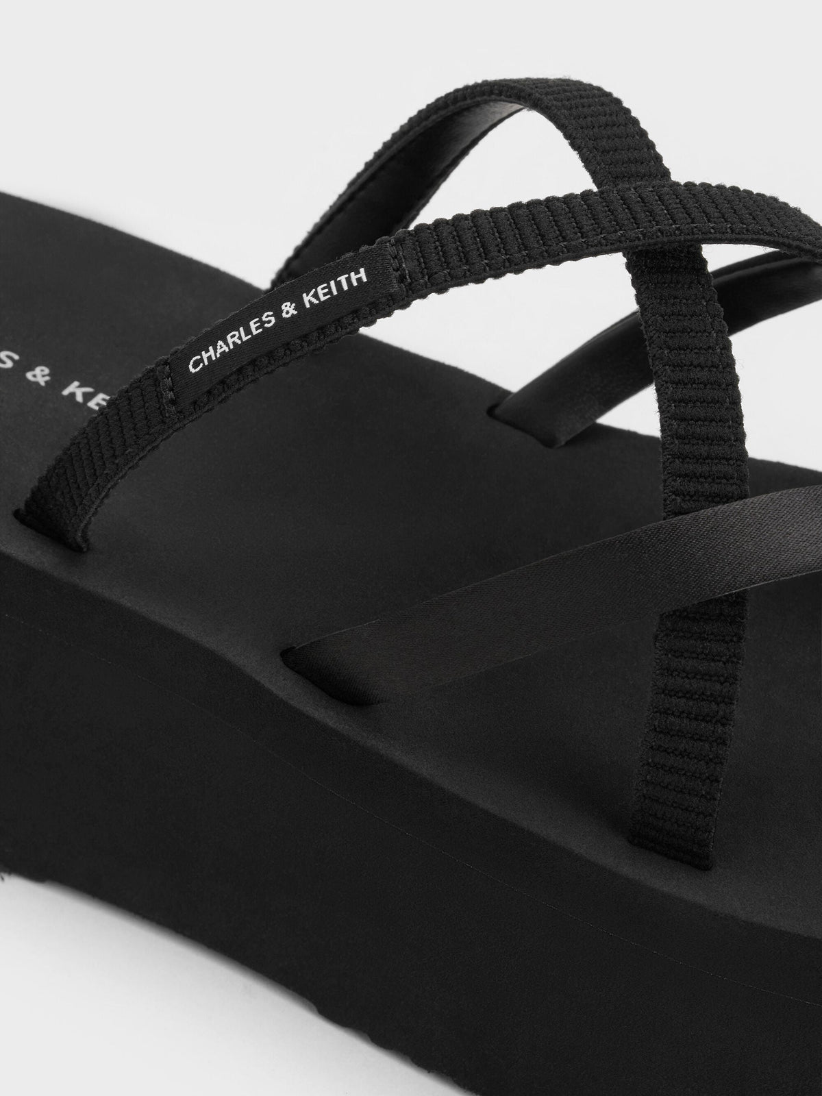 CHARLES & KEITH Exclusive / Levy Satin Strappy Flatform Sandals - Black Textured