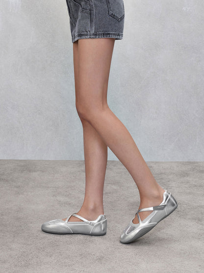 CHARLES & KEITH Smart Buy / Mika Crossover Mary Jane Sneakers - Silver