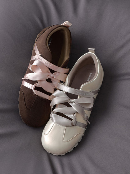 CHARLES & KEITH Trending / Silko Pearlescent Ballet Sneakers - Chalk