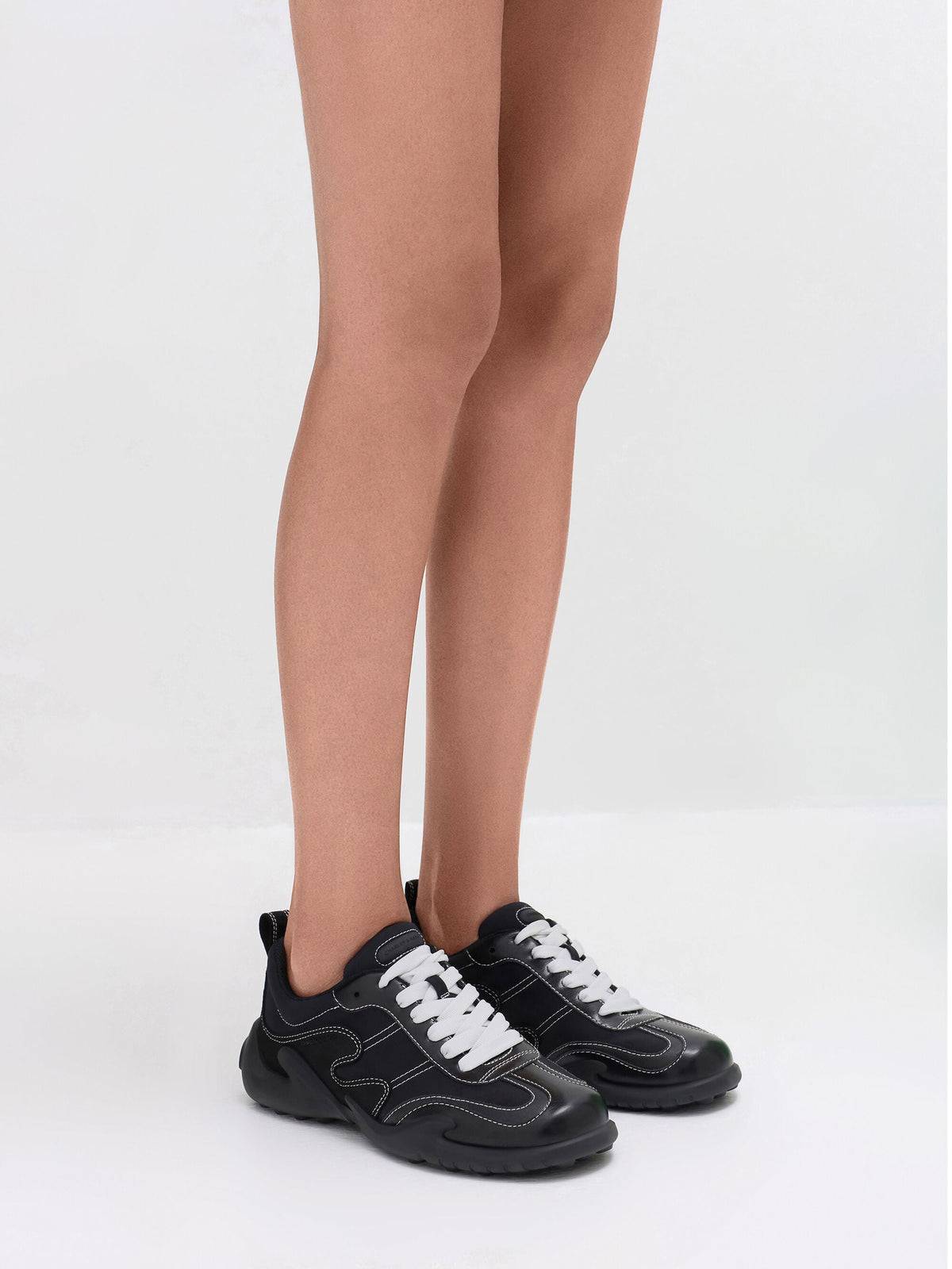 CHARLES & KEITH Featured / Minette Low-Top Sneakers - Black Textured