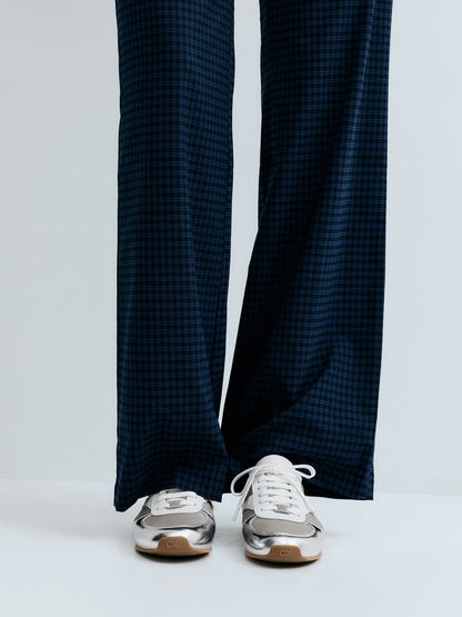 CHARLES & KEITH Featured / Jace Metallic Sneakers - Silver