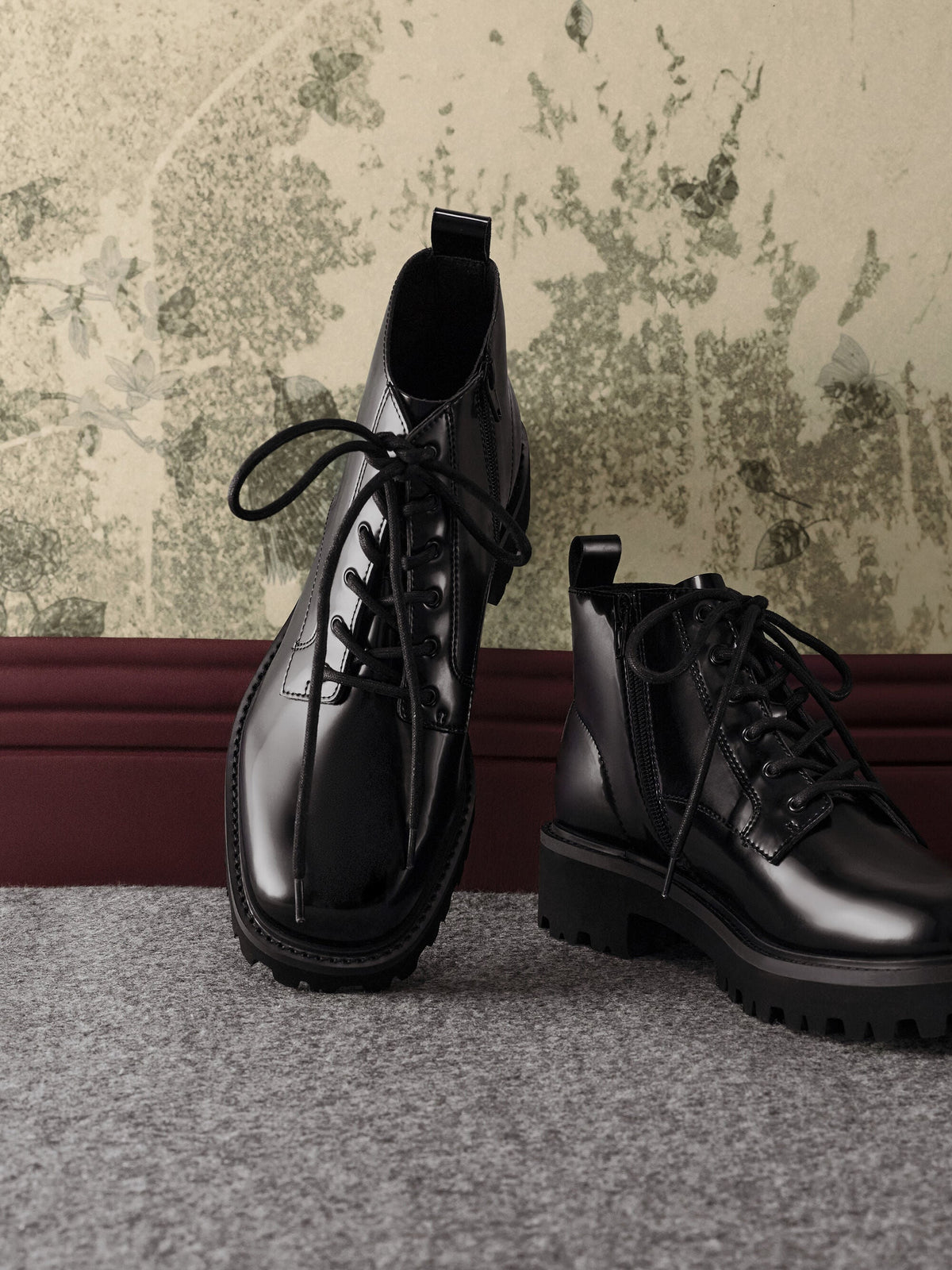 CHARLES & KEITH Latest / Ridged-Sole Side-Zip Combat Boots - Black Box