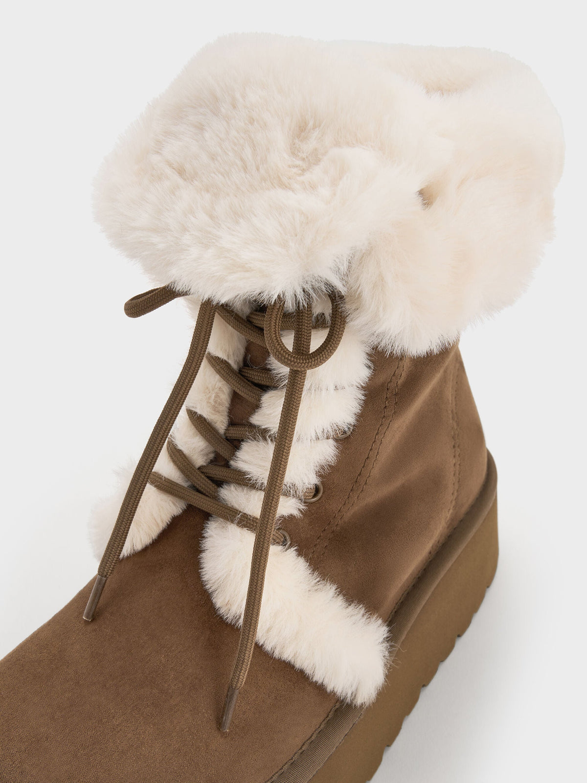 CHARLES & KEITH Great Value / Faux Suede & Faux Fur Flatform Boots - Brown