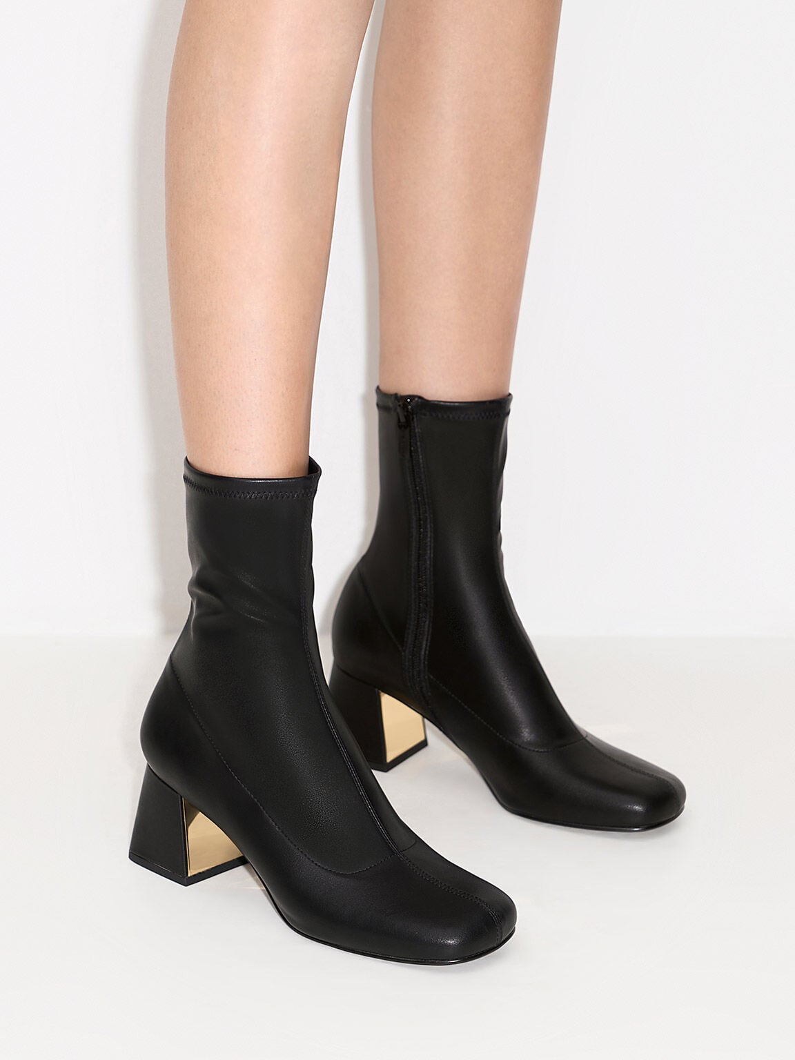 CHARLES & KEITH Signature / Jully Metallic Trapeze Heel Ankle Boots - Black