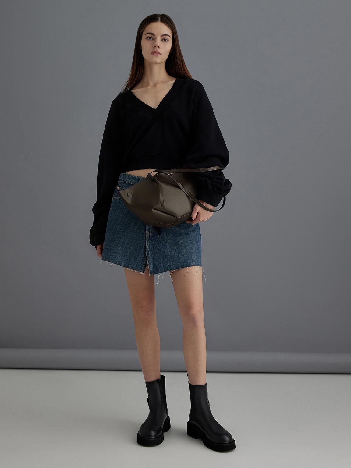 CHARLES & KEITH Great Value / Calla Tote Bag - Dark Moss