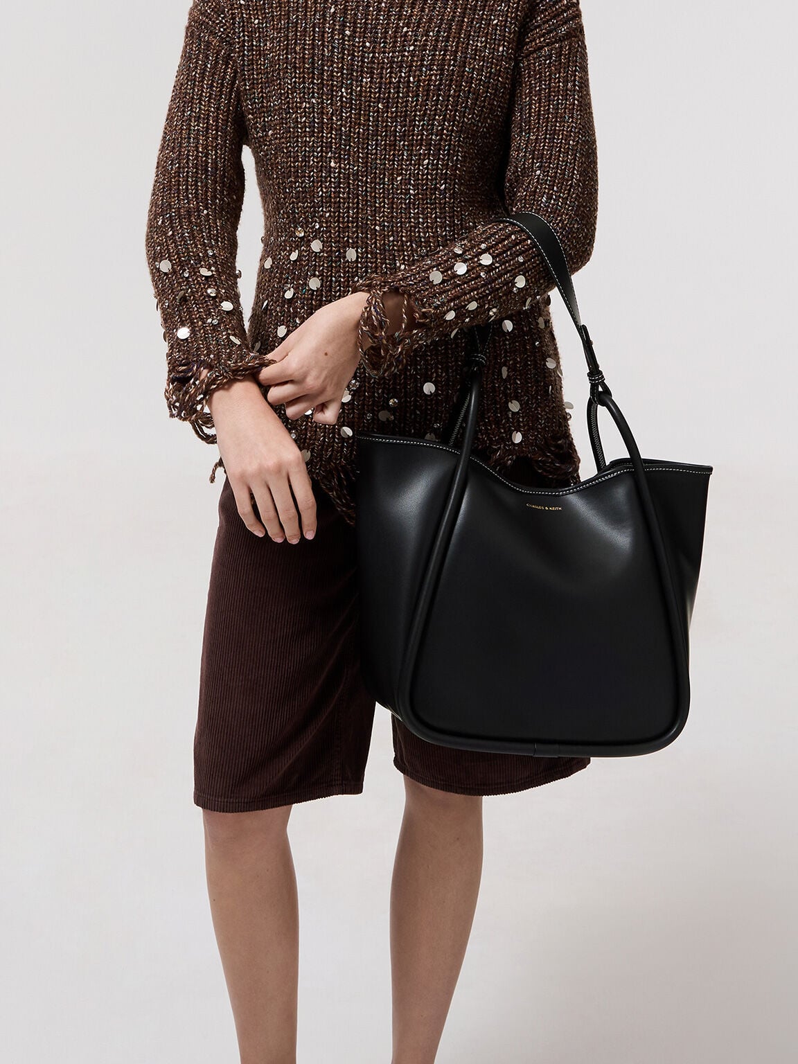 CHARLES & KEITH Exclusive / Lyla Tubular Slouchy Tote Bag - Black