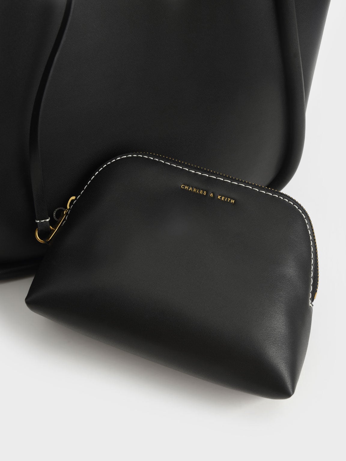CHARLES & KEITH Exclusive / Lyla Tubular Slouchy Tote Bag - Black