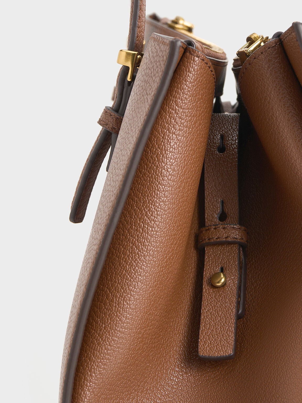 CHARLES & KEITH Trending / Sansa Tote Bag - Chocolate