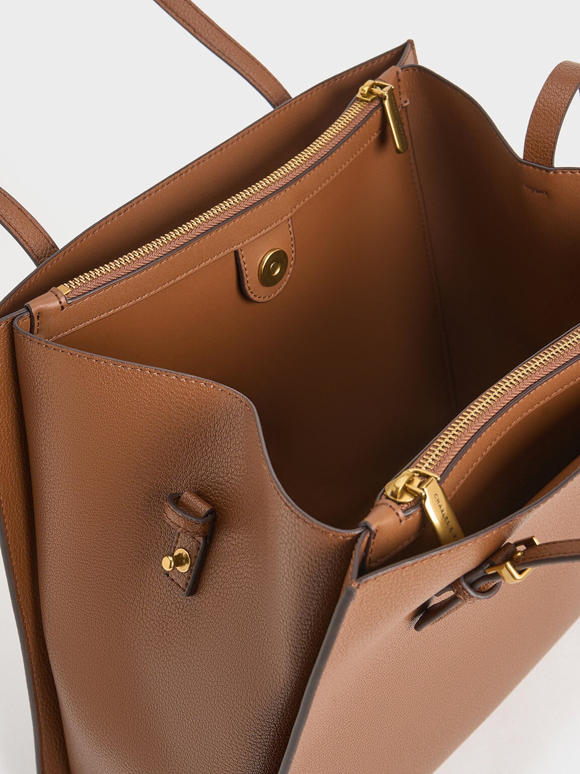 CHARLES & KEITH Trending / Sansa Tote Bag - Chocolate
